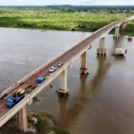 Ponte sobre Rio Paraguai em Corumbá, está bloqueada para obra de recuperação ate ao meio dia de hoje.